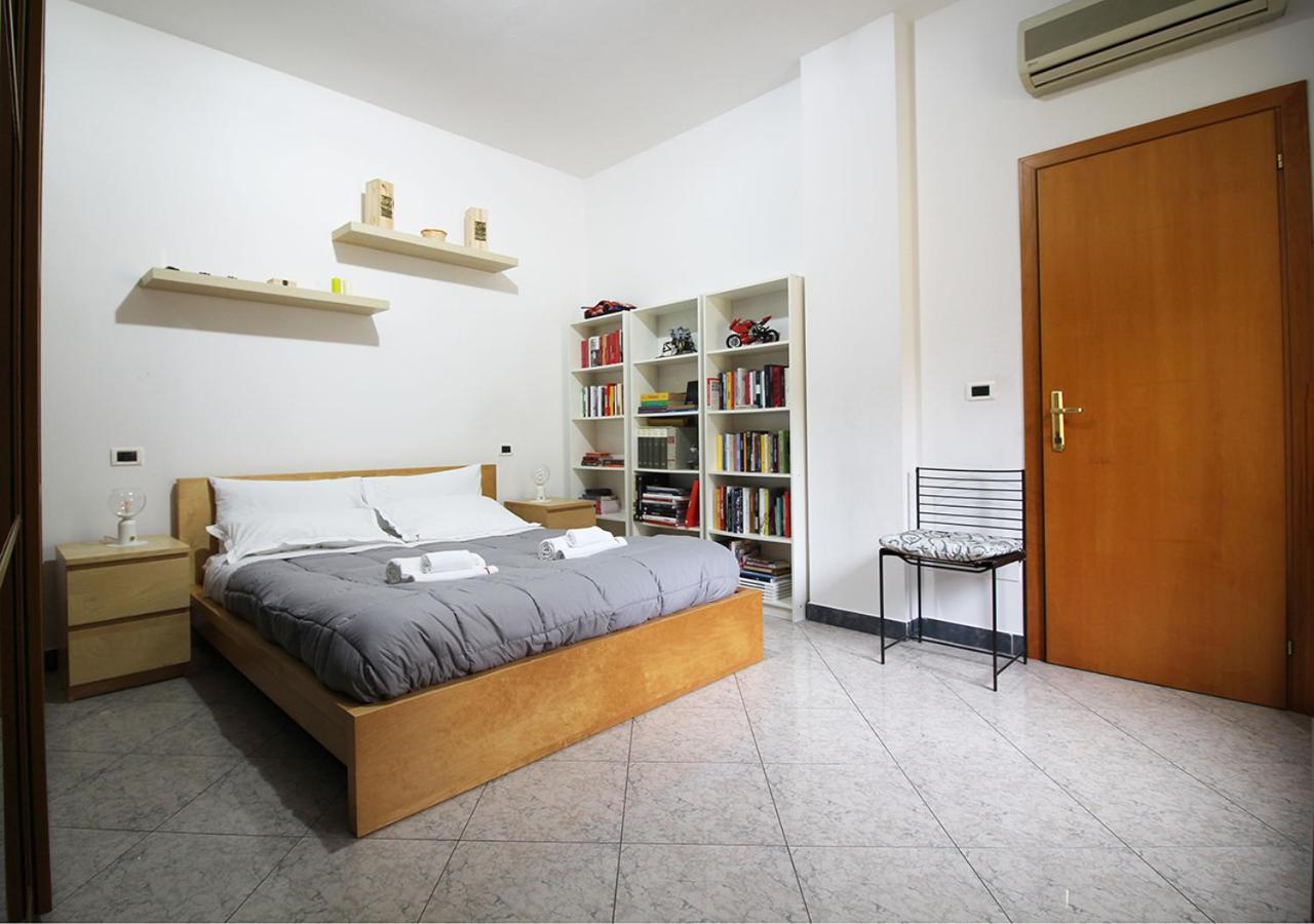 Cozy Apartment In The Heart Of Bolonia Exterior foto