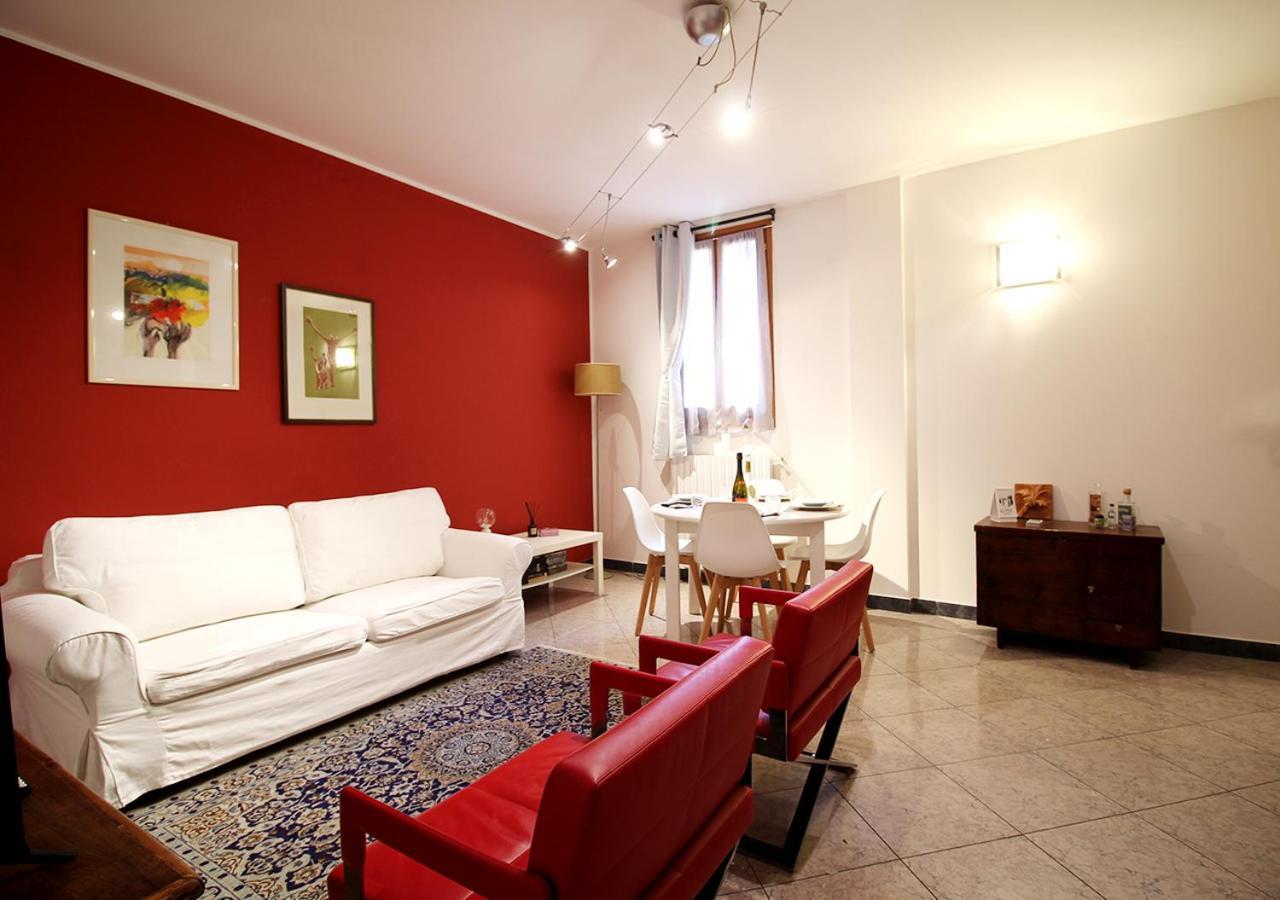 Cozy Apartment In The Heart Of Bolonia Exterior foto